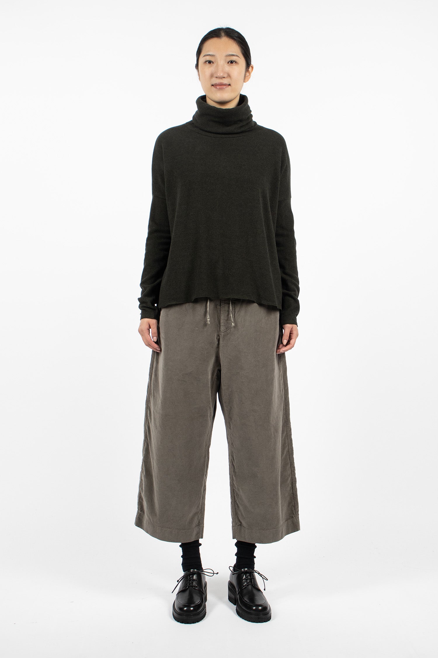 23206 Wide&Short V Trouser Taupe