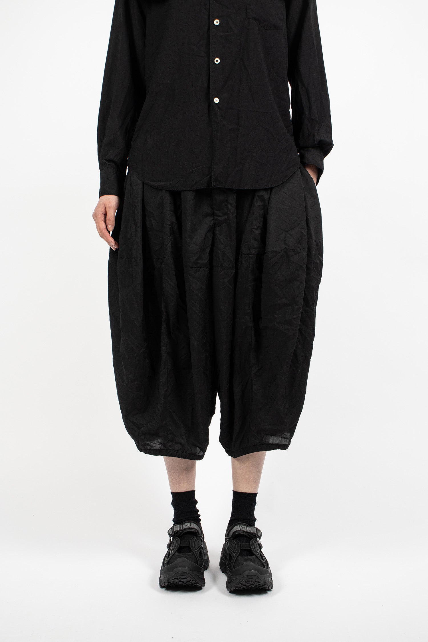 Cropped Balloon Pants Black
