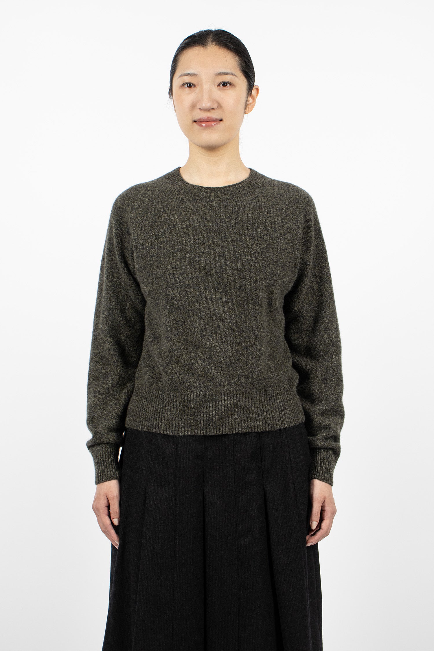 Short Classic Crew Neck Jumper Khaki/Charcoal Twist