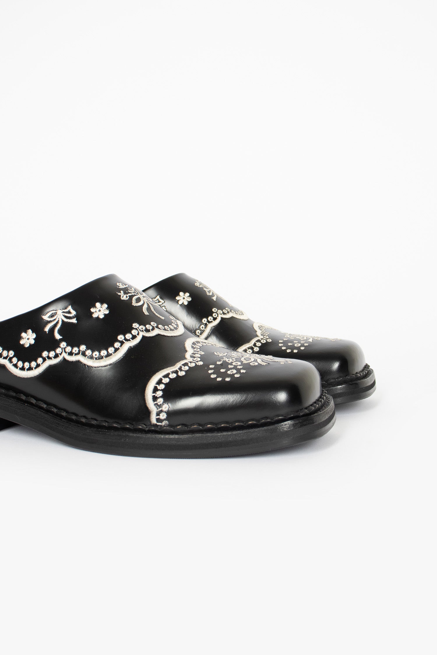 Floral Lace Mule Black/Cream