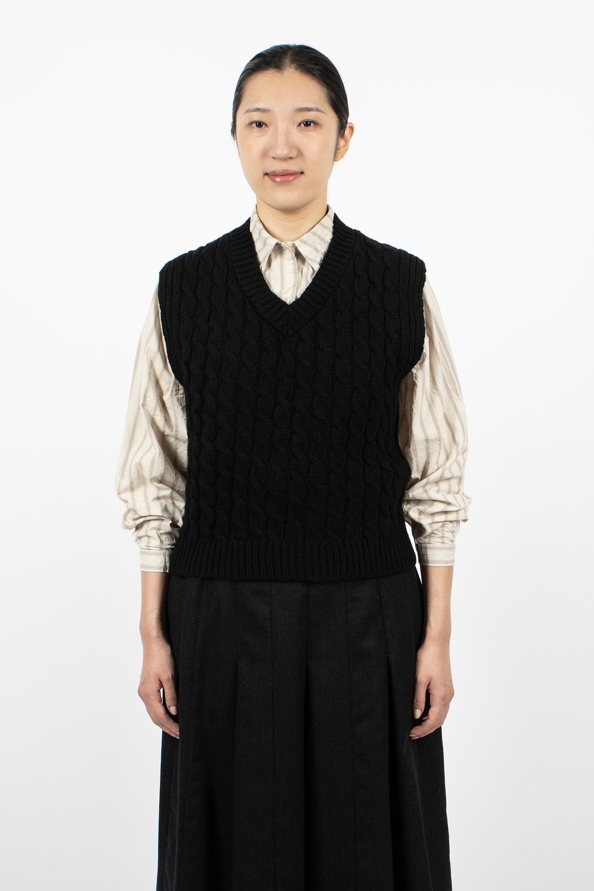 Cable Merino Slipover Black