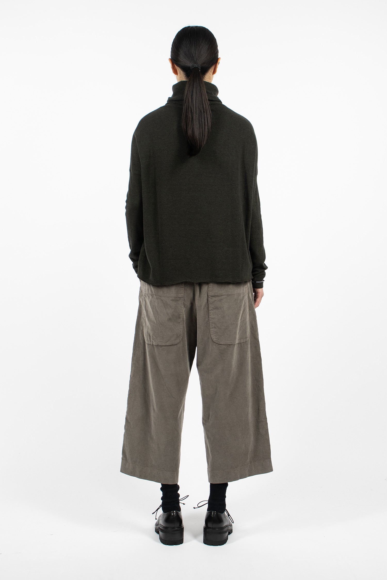 23206 Wide&Short V Trouser Taupe