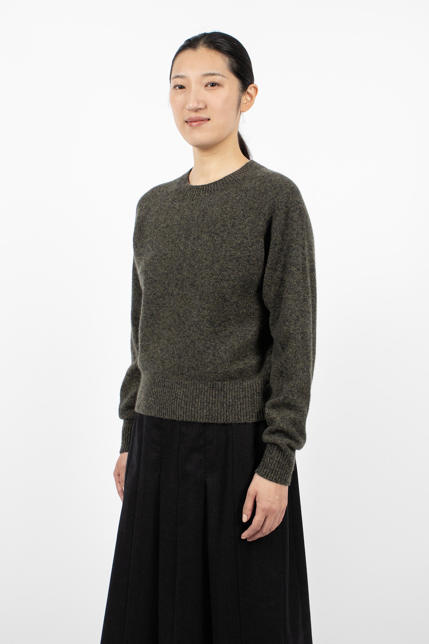 Short Classic Crew Neck Jumper Khaki/Charcoal Twist