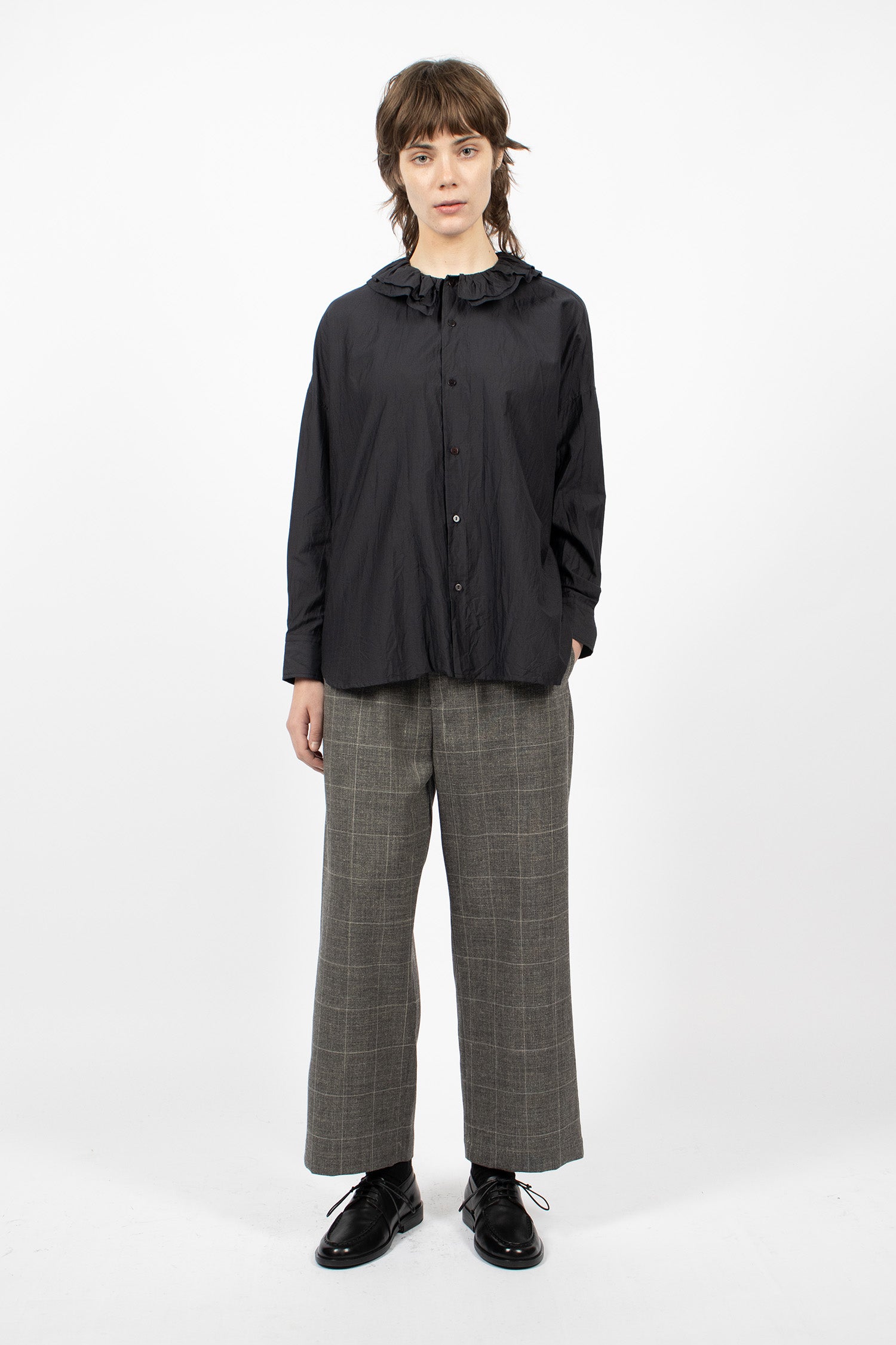 Ruffle Collar Baggy Shirt Black Navy